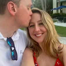 Annie Clark and Brian Simonsen's Wedding Website