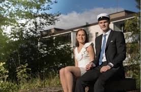Lauri is married to verna aho, and together they have one son. Lauri Markkanen Biografie Freundin Frau Grosse Alter Und Andere Fakten