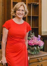 Последние твиты от evelyn matthei (@evelynmatthei). Biografia De La Alcaldesa Evelyn Matthei Fornet