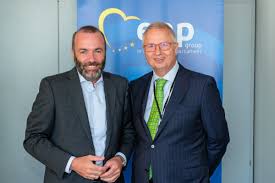 Ungarn vertritt werte, die in ostmitteleuropa wichtig sind, im der ungarische justizminister trócsányi sieht einen grundsatzkonflikt mit verfechtern der „offenen. Laszlo Trocsanyi On Twitter I Had A Very Constructive Meeting Today With The Chairman Of The Epp Group Mr Manfred Weber Eppgroup Epp Manfredweber Europeanparliament Eu Commission Https T Co Hp7ombl7sy