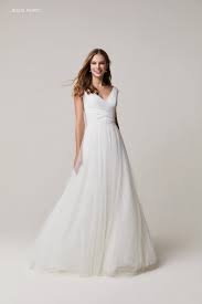 Una sposa moderna, seducente ed essenziale è la sposa di giò. Vestiti Da Sposa La Guida Definitiva Con Tutto Quello Che Devi Sapere