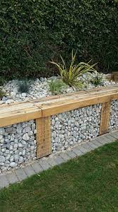 Gabionen Umrandung Hochbeet The Design Of The Front Garden Was Abandoned In Half Fini Diy Garden Fence Backyard Landscaping Designs Backyard Landscaping