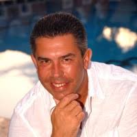 30+ "Nicholas Down" profiles