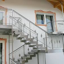 We answer this question with our designs, ideas and tips for floating staircase design. Straight Staircase Inox Design Half Turn Stainless Steel Frame Metal Steps