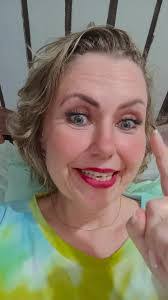 Amanda Sippel's Instagram, Twitter & Facebook