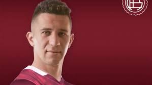 Lanús presentó a su primer refuerzo del mercado de pases