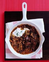 Hamburger stroganoff made with ground beef in a sour cream mushroom sauce, with onions, parsley, paprika, served over egg noodles. Beef Stroganoff Recipe Martha Stewart