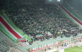 Kibice śląska z łagiewnik pomagają szpitalowi na koszarowej!20.04.202011:11. Kibice Znowu Wlaczaja Sie W Akcje Nakrec Sie Na Slask Kibice Net