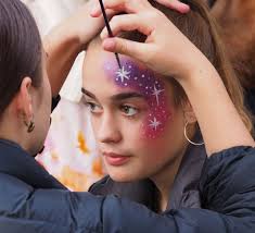 Oromahoe School welcomes Matariki with festival of light