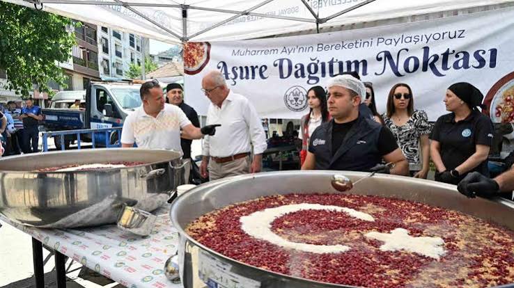 Manisa'da Muharrem Ayı Kapsamında Aşure İkramları 13 Temmuz'a Kadar Sürecek | Mersin Haber - Mersin'den Haberiniz Olsun!