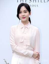 성유리, 자필편지로 쌍둥이 임신 소감 기사입력 2021.07.16 11:11:55 그룹 핑클 출신 배우 성유리가 쌍둥이 임신 소감을 자필 편지로 밝혔다. Yilbeyoa4szk5m