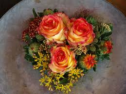 Maybe you would like to learn more about one of these? Rosas Rojas Y Amarillas Flores Arreglo Rosas Amor Deco Arreglo Floral Corazon Flor Planta Floreciendo Pxfuel