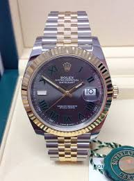 It is well known that wimbledon does not use any advertisements in its tennis the tournament has its decorum and mannerisms. Rolex Datejust 41 Wimbledon Review