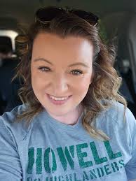 Hi all, I'm Simone, photographer based in Livingston. See below for my  services and prices :D Portfolio:  https://rivacreativecapture.myportfolio.com/