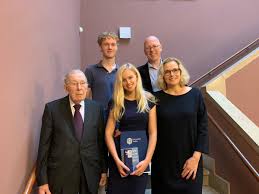 Eva vlaardingerbroek heeft niet één plus punt maar twee pluspunten. Eva Vlaardingerbroek On Twitter Dank Jan