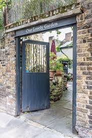 Pubs With Beer Gardens In London 8 Amazing Pubs With Outdoor Areas In 2020 London Pubs London Cafe London Travel