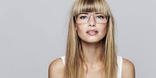 Non hai idea di come scegliere il colore dei capelli? Come Scegliere Il Colore Della Montatura Degli Occhiali Piu Adatto A Te Visionottica