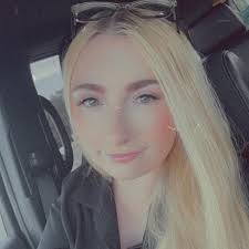 any restaurants hiring experienced servers ?