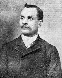 Elmer Kelly's Instagram, Twitter & Facebook