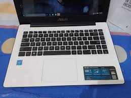 Asus x453s merupakan notebook ramping/slim dengan desain mewah yang dibekali dengan sistem operasi windows 10 dan driver 64 bits, processor intel dual core n3050 up to 2.16ghz, ram 2gb ddr3, hardisk 500gb, layar 14 inch, lan, wifi, hdmi, kamera, card reader. Laptop Asus X453s Intel Celeron N3050 Ram 2gb Hdd 500gb Mulus Fullset Jual Beli Laptop Bekas Surabaya Sidoarjo