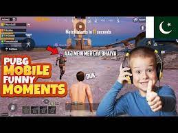 When A Noob Plays Pubg Mobile Funny Moments With Commentary Youtube Funny Moments In This Moment Funny