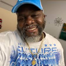 Who should I go to for my daughter's 16th birthday pictures in Fort Smith  that doesn't charge a lot?