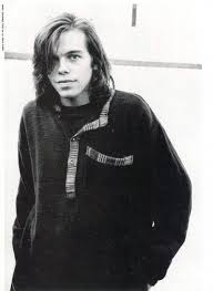 Mark Gardener From The Band Ride Youtubemusicsucks Com Bandride Rideband Shoegazer Shoegaze Shoegazermusic Psyc Ride Band Wall Of Sound Psychedelic Music