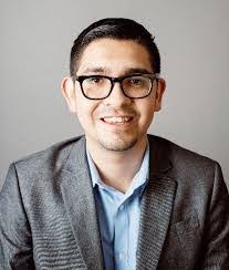 Eren Calderon's Instagram, Twitter & Facebook