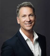 Darren Weatherby's Instagram, Twitter & Facebook