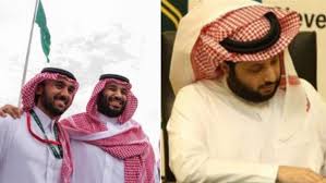 كشف رئيس هيئة الترفيه السعودية، تركي آل الشيخ، يوم الأحد، عن هدية وصفها بالغالية من المطرب المصري عمرو دياب. P2 Zmdj1l4hwom