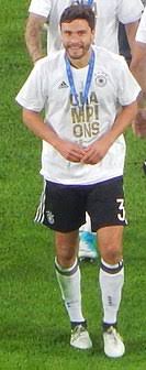 Mai 1990 in saarbrücken) ist ein deutscher fußballspieler. Jonas Hector Wikipedia