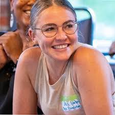 Kimberly Haskins's Instagram, Twitter & Facebook