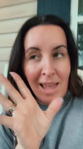 Life in the Burbs: Understanding Homeowners Associations