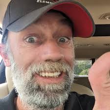 Breaking news. op: @aaronparnas