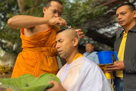 Becoming a monk, even if it is only for a short period of time can be an intense and interesting the best way for a foreigner to become a monk is to get in touch with a monastery that houses an once inside the temple, he must read a buddhist scripture, and answer several questions asked by the. Former Thai Police Chief Becomes Buddhist Monk Uca News