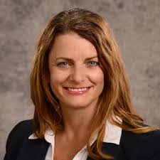 Leslie Brunner's Instagram, Twitter & Facebook