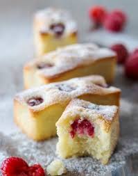 Financiers Aux Framboises Recette Biscuits Moelleux Gateau Nature Facile Recette Dessert