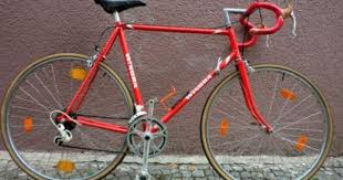 28 Winora Retro Rennrad 60cm Farbe Rot In Berlin Retro Rennrad Rennrad Fahrrad