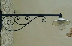 Per acquisto di lampade da esterno clicca su (illuminazione esterno valastro lighting) ogni serie può essere installata: 4058 Lampada Da Parete In Alluminio E Ceramica 4058 Lampade Esterne Classiche A Parete Cristalensi Ceramica