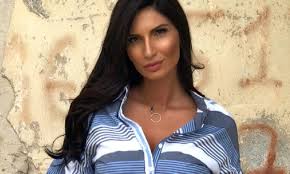 Crea tu propia tienda lo más visto. H Sofia Alatza Paizei Mega Lh Mpala Pics Sportime Gr