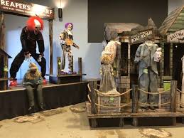 Along with costumes and candy, halloween conjures up stories of ghosts and strange sightings. Spirit Halloween 5080 Riverside Dr Macon Ga Costumes Mapquest