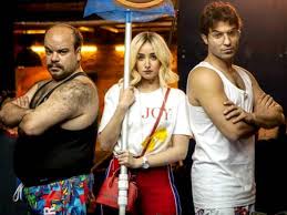 واحتفل الثنائى أحمد فهمى وهنا الزاهد بخطبتهما منتصف شهر أغسطس الماضى، بمنزل هنا واقتصر الحضور على العائلتين، وكان مقرر أن يقيما حفل الزفاف نهاية العام الماضى أيضاً ولكنهما انشغلا بأعمالها الفنية الجديد حيث قدما سوياً مسلسل الواد سيد الشحات والذى تم. Ø§Ù„ÙˆØ§Ø¯ Ø³ÙŠØ¯ Ø§Ù„Ø´Ø­Ø§Øª 8 Ø£Ø­Ù…Ø¯ ÙÙ‡Ù…ÙŠ ÙŠØªØ­Ø¯Ù‰ Ø­Ù…ÙŠØ¯ Ø§Ù„Ø´Ø§Ø¹Ø±ÙŠ