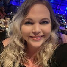 Ashley Hecker's Instagram, Twitter & Facebook