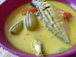 Nice to eat with steam rice and any kind. Resepi Ikan Kembung Masak Lemak Cili Padi Bersama Belimbing Buluh