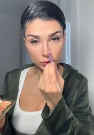 Hair and makeup routine ✨ #capellicorti #capellirasati #shorthair #haircut  #tagliodonna #capellidonna #makeup #trucco