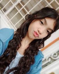 Isabella Tapia's Instagram, Twitter & Facebook