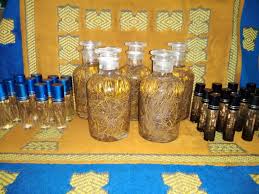 Mantra akan bekerja mempengaruhi alam bawah sadar. Minyak Calit Archives Rawatan Tradisional Tok Kencana