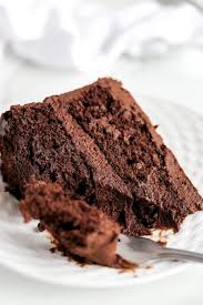 The best part about this gluten free chocolate cake recipe is that it has an excellent rise & a moist texture similar to a devil's food cake. Moist Gluten Free Chocolate Cake Basics With Bails