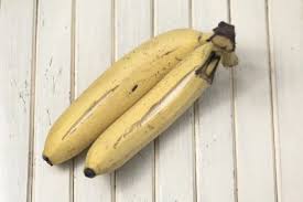 Feb 13, 2020 · to tell if a banana has gone bad, look for mold growing on the skin. Bananas Split On The Bunch Reasons For Bananas Cracking Open