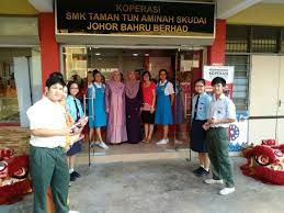Pada 2009,sekolah menengah kebangsaan taman tun aminah memiliki 1190 pelajar lelaki dan 1099 pelajar perempuan menjadikan jumlah pelajar 2289 orang. Photo 2016 07 28 14 24 53 Smk Taman Tun Aminah Johor Bahru